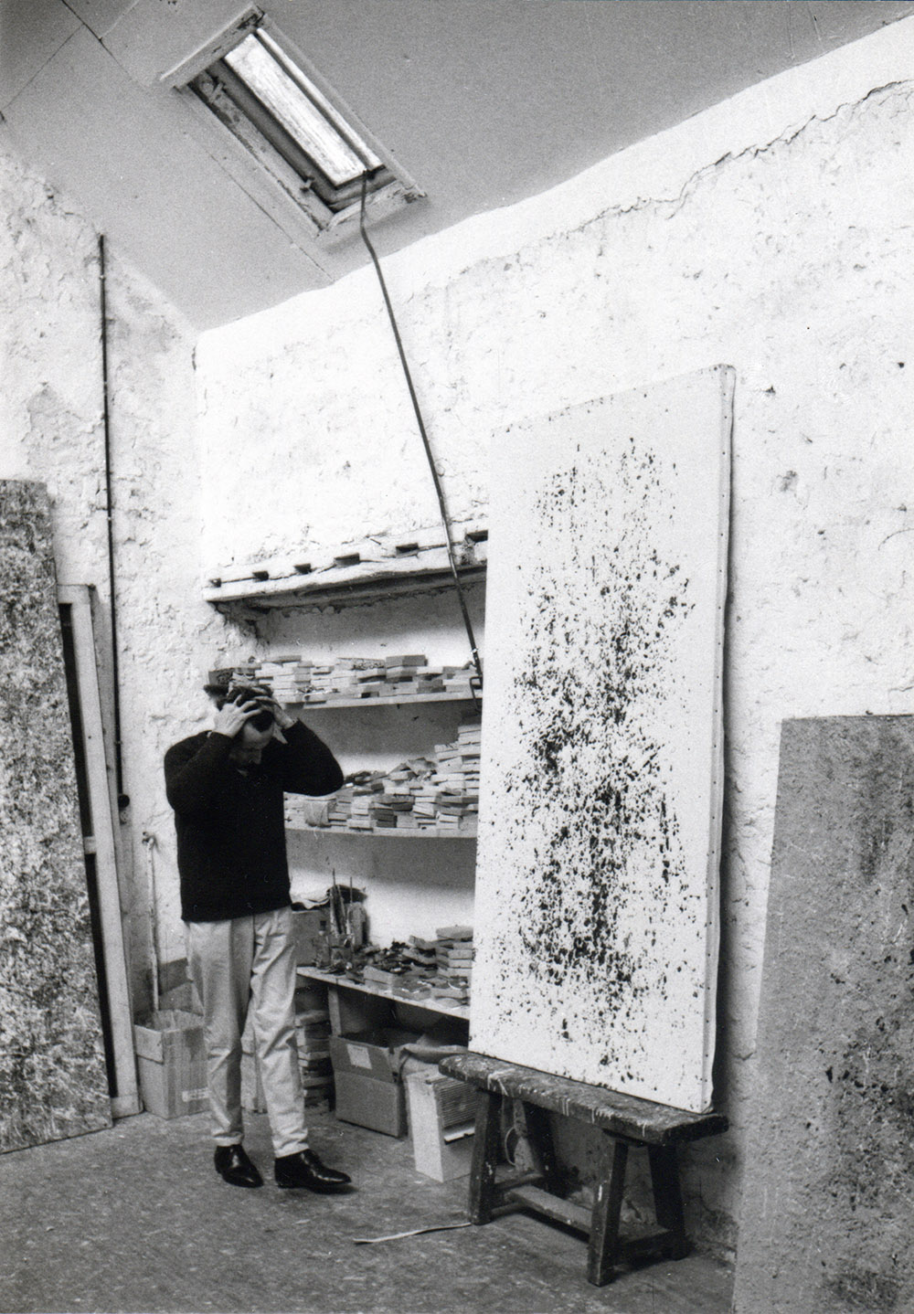 lost artist Francois Fielder in his studio